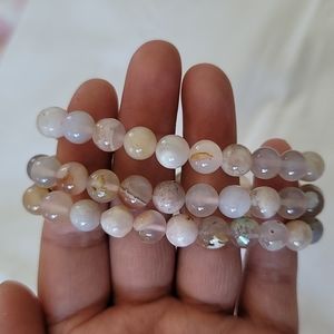 Flower agate bead bracelet